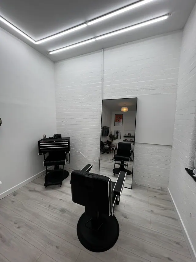 Inside CAM&Co: the chair and mirror